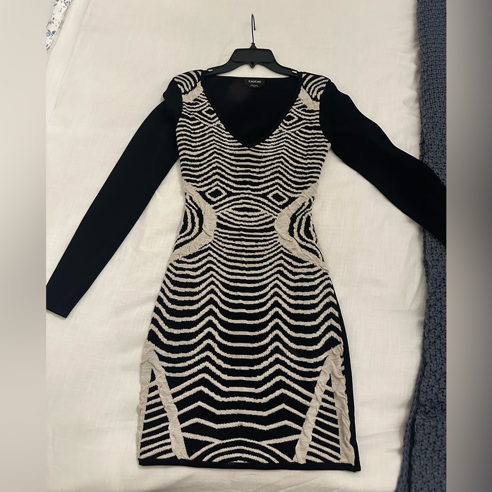 Bebe Monochrome Long Sleeve Dress